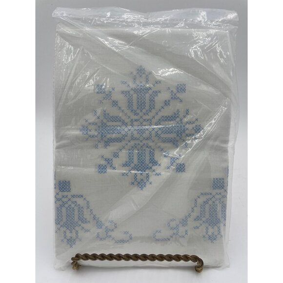 WonderArt Scarf Pre-Stamped Embroidery Kit With Instructions Elegance 1328 - Picture 4 of 4